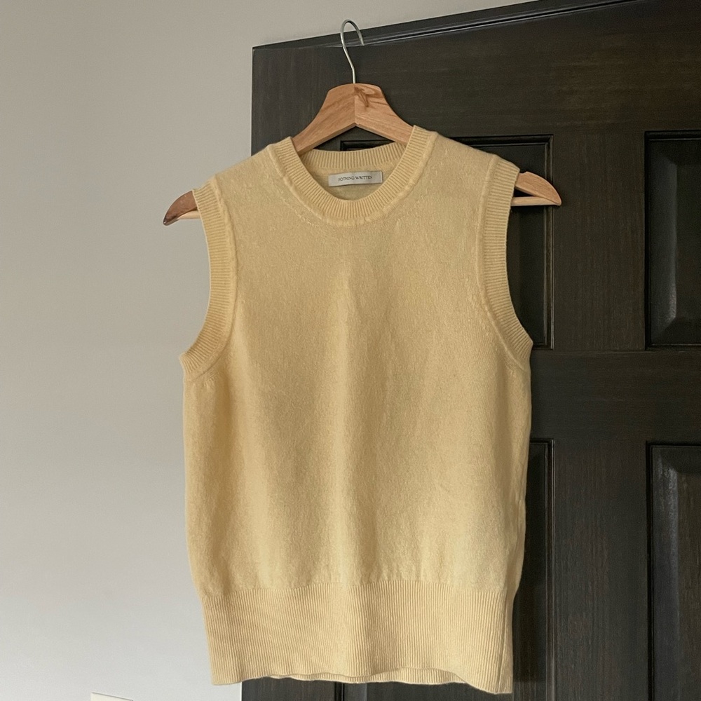 Nothing Written Emitt U-Neck Wool Slipover (Yellow)